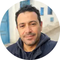 عميل